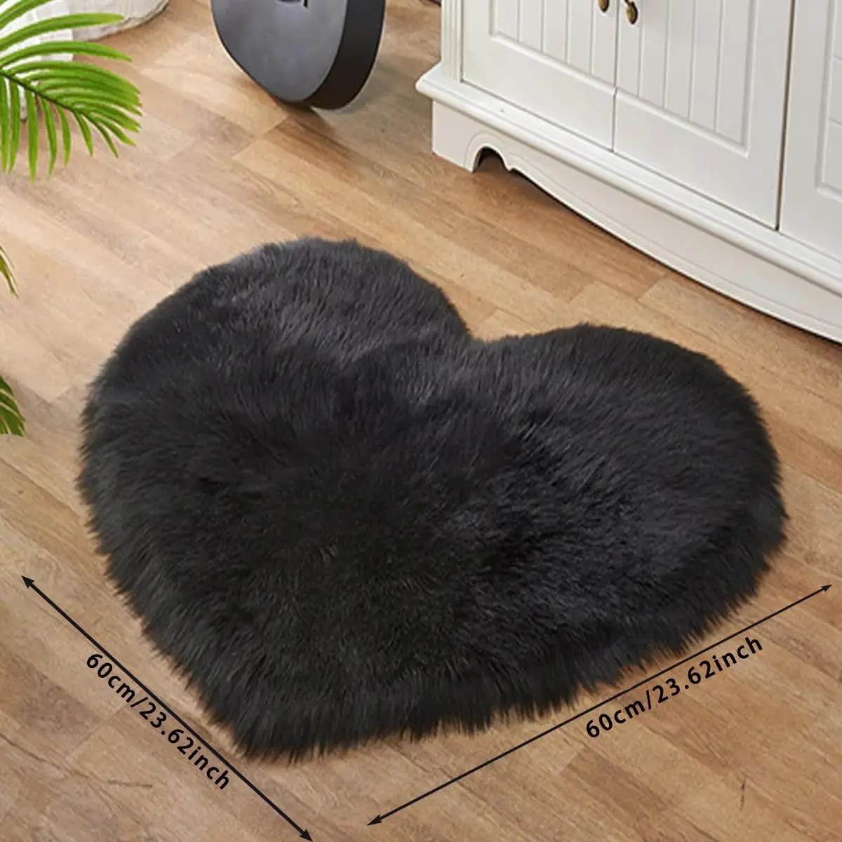 Black Heart Shaped Faux Fur Floor Rug - photo 2