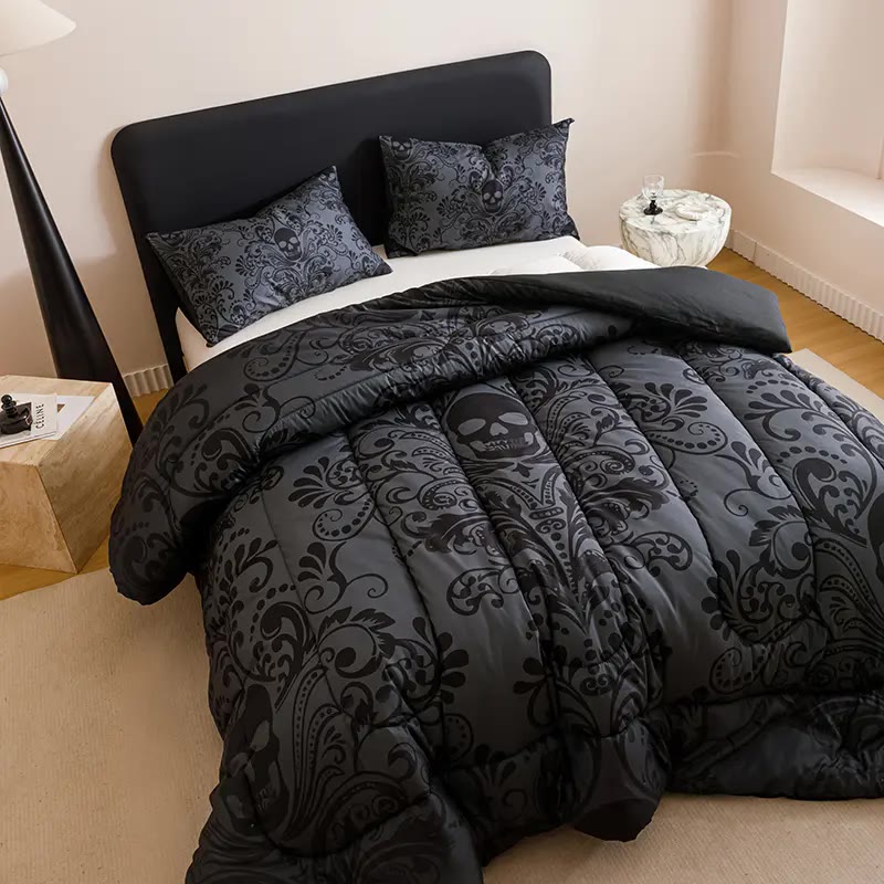 Black and White Skull Print Quilt Bedding Set - photo 2