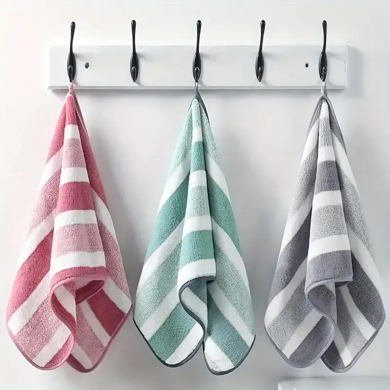 Striped Soft Towel Set in Mixed Colours - photo 4