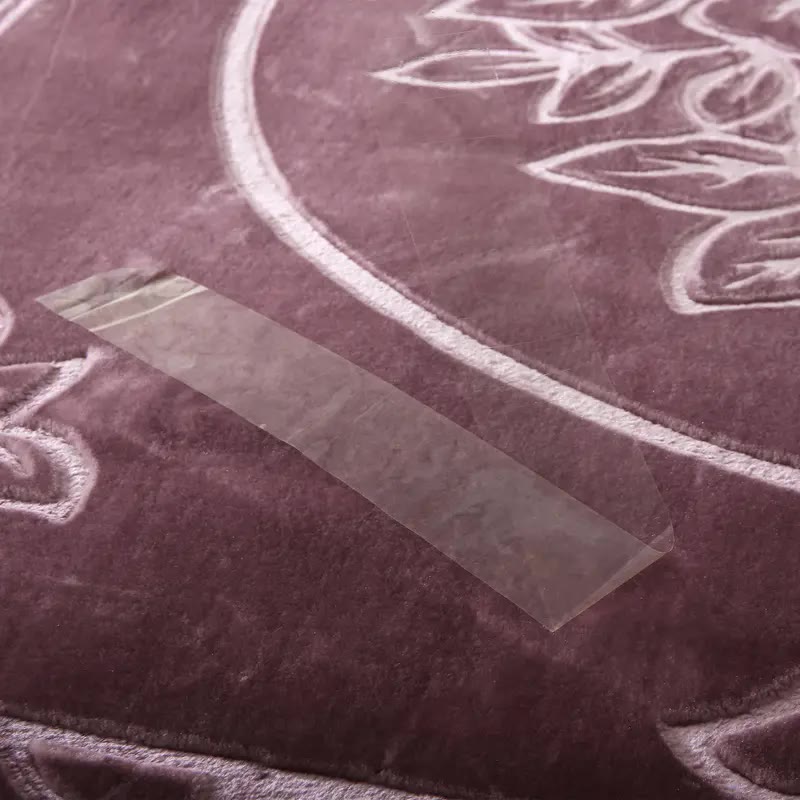 Mauve Fleece Blanket with Embossed Floral Pattern - photo 3